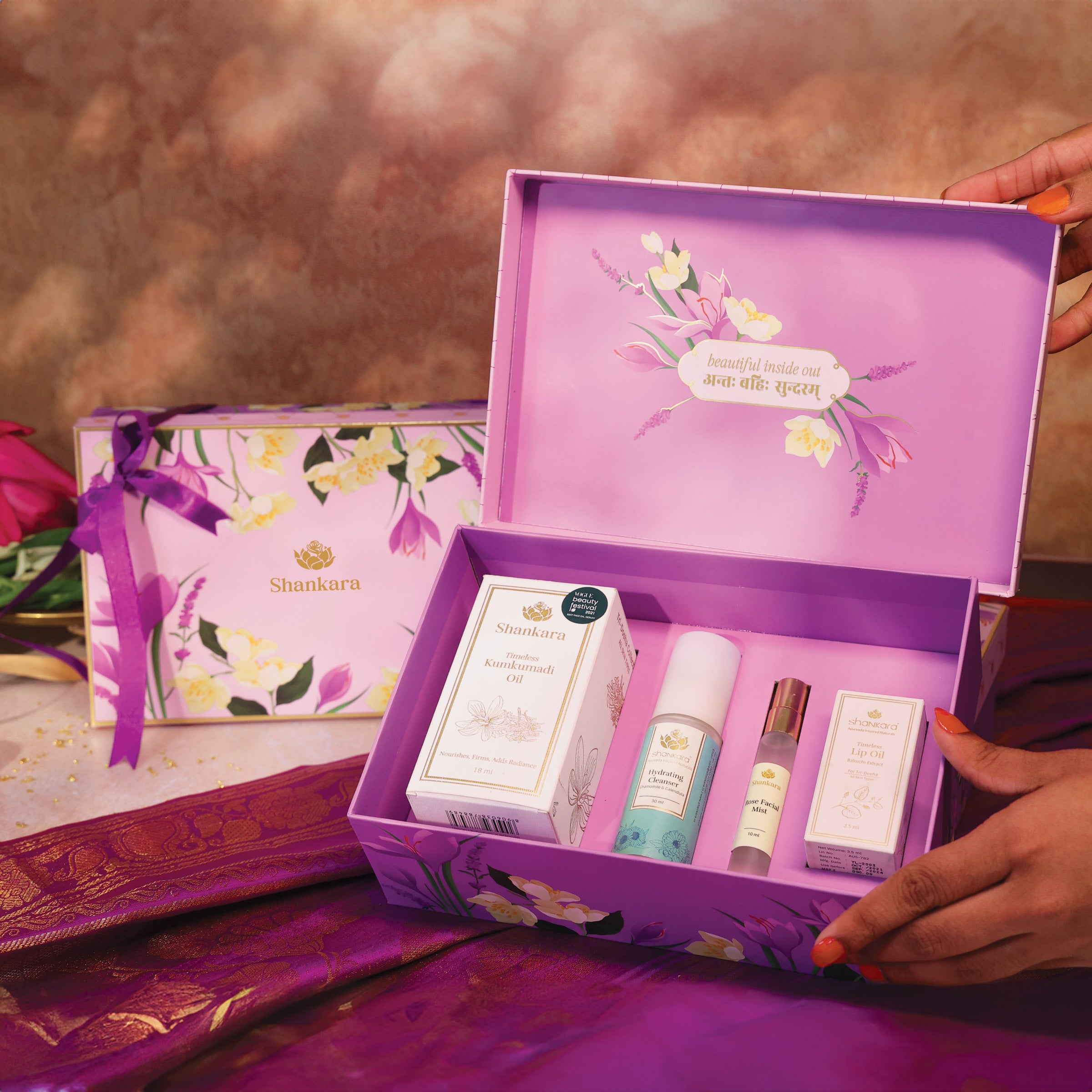 Glow with Saffron Giftset